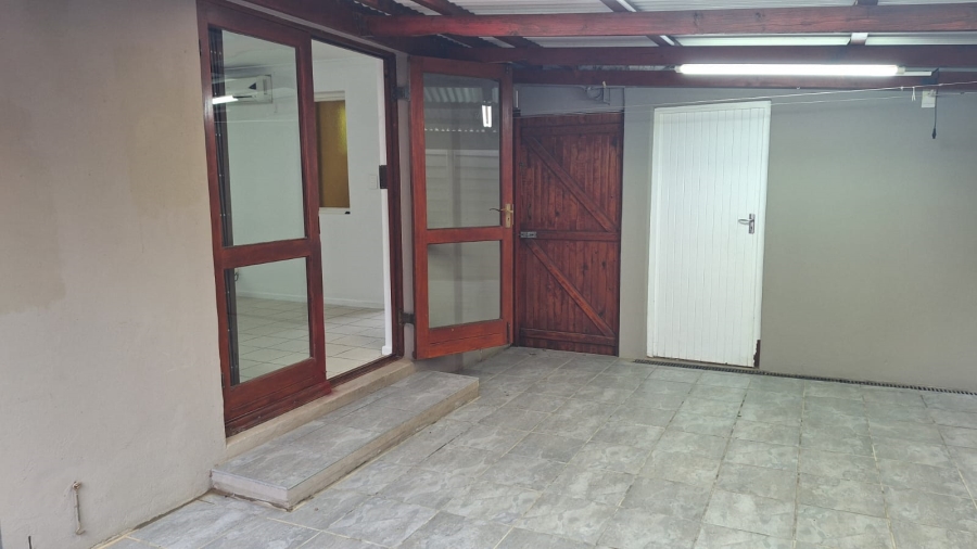 2 Bedroom Property for Sale in Admirals Park Western Cape